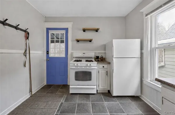 $234,000 | 812 Avery Avenue, Syracuse, NY 13204