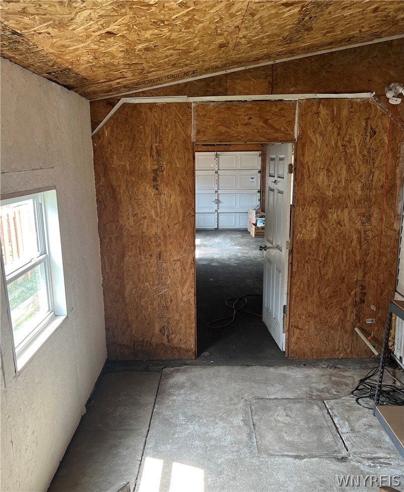 6035-86 South Transit Road Lockport, NY 14094 - Photo 8 of 35 FACING GARAGE ENTRANCE