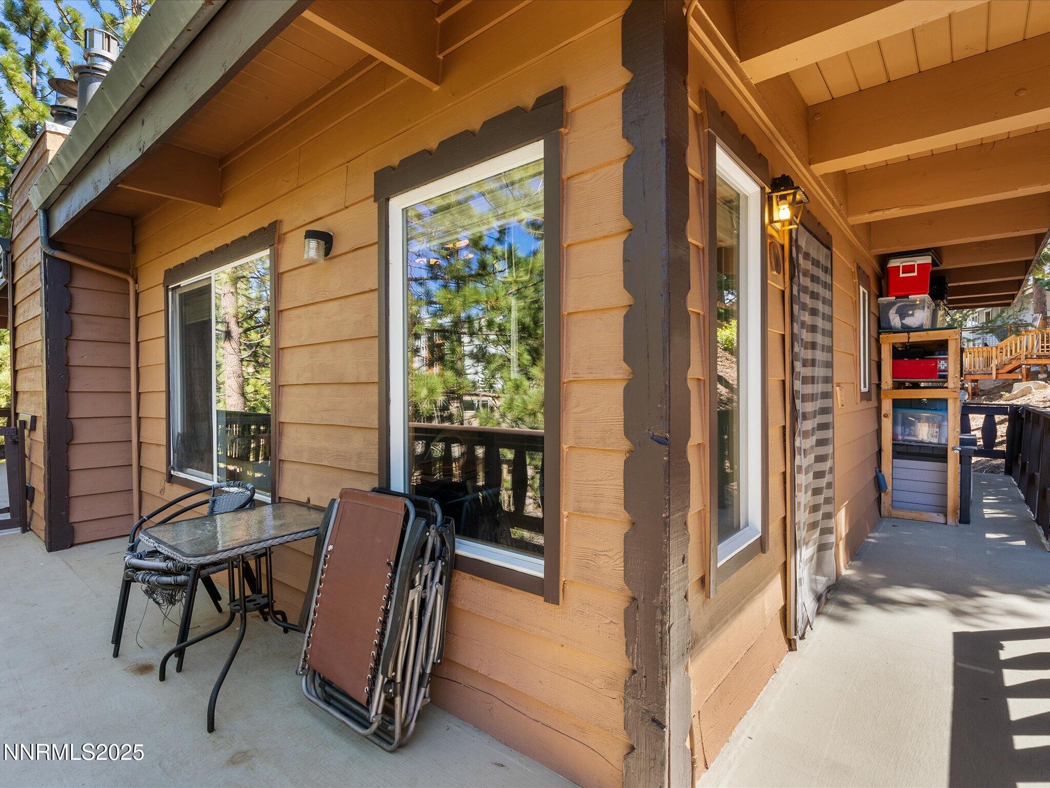 259 Tramway Drive, Unit 4 Stateline, NV 89449 - Photo 20 of 33 a view of a livingroom with furniture and front door