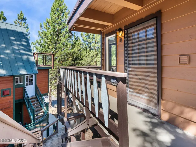 a view of an outdoor space