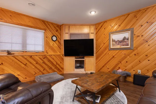 $545,000 | 30272 Co Highway 61, Henning, MN 56551