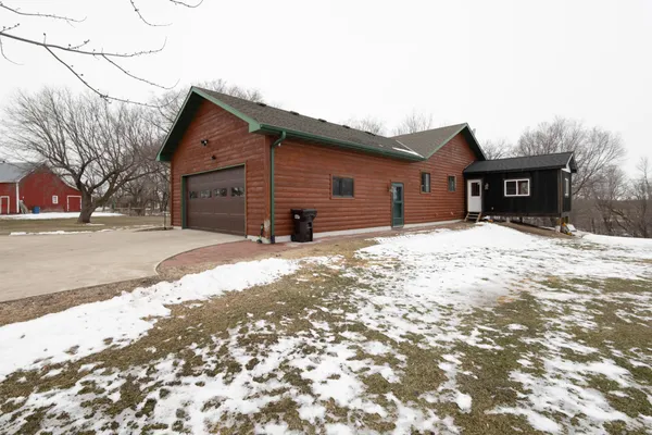 $545,000 | 30272 Co Highway 61, Henning, MN 56551