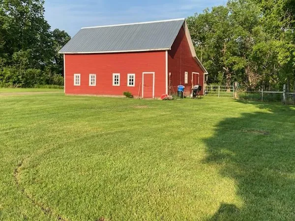 $545,000 | 30272 Co Highway 61, Henning, MN 56551