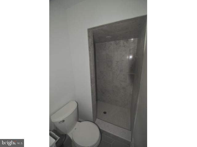 8 Royal Oak Road Lawrence Township, NJ 08648 - Photo 15 of 25 Gallery Image 15