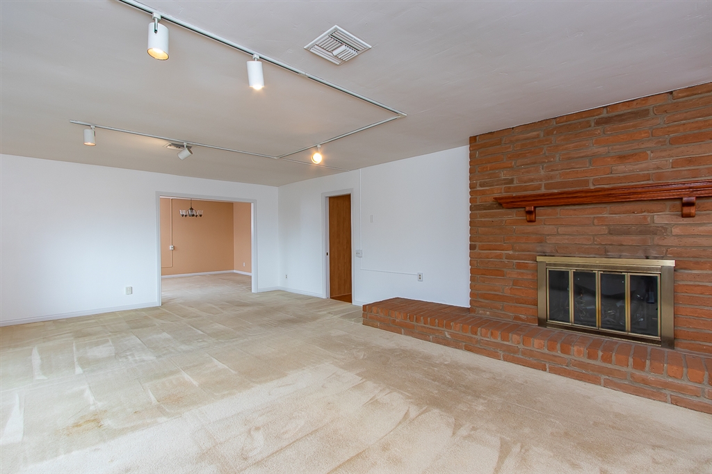 1755 East Lexington Avenue El Cajon, CA 92019 - Photo 6 of 25