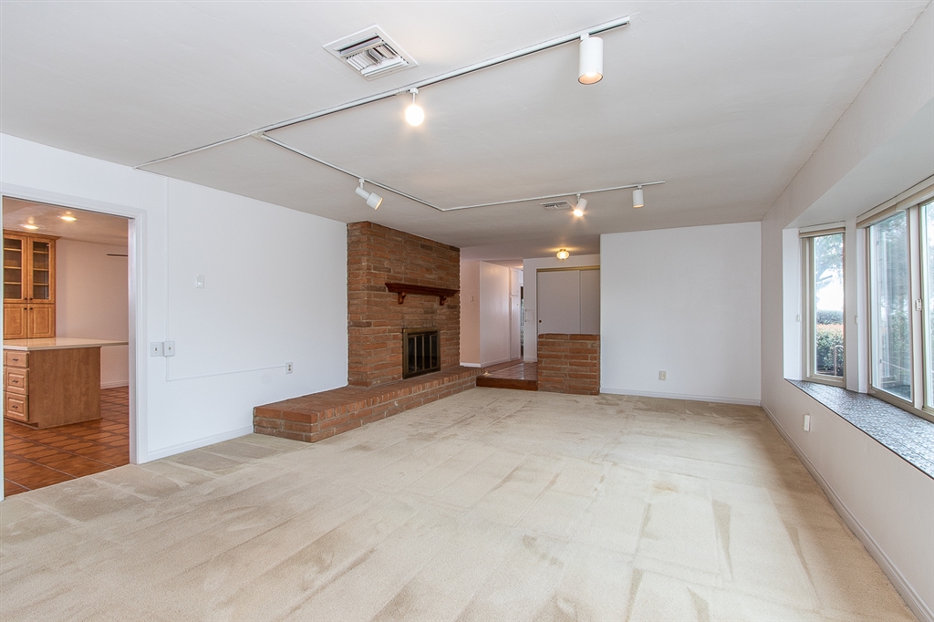 1755 East Lexington Avenue El Cajon, CA 92019 - Photo 8 of 25