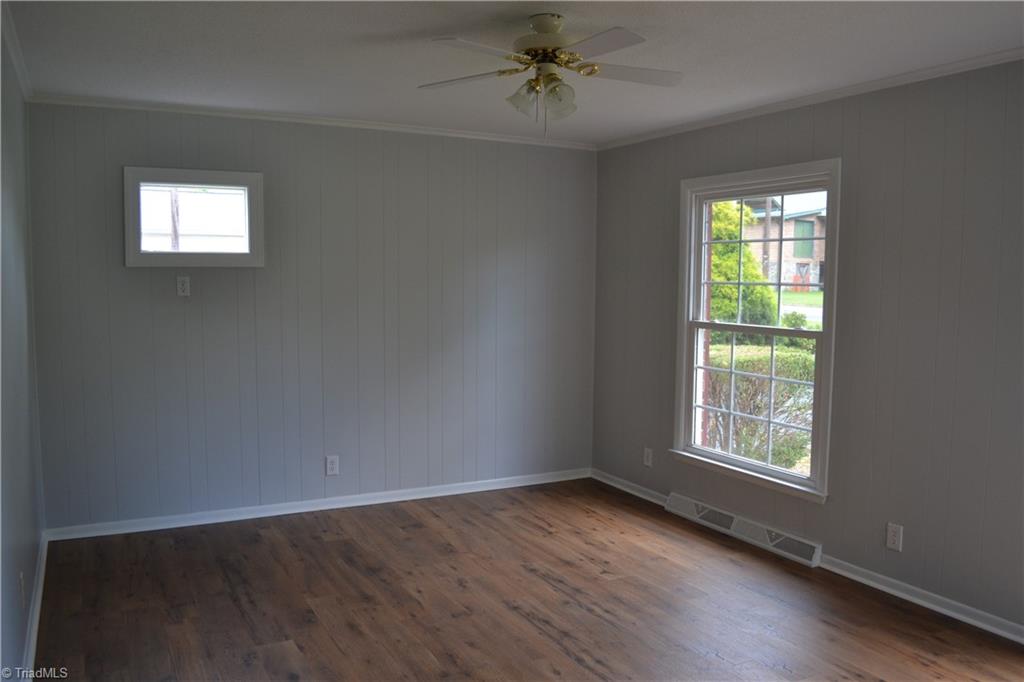 103 13th Avenue Mayodan, NC 27027 - Photo 7 of 27