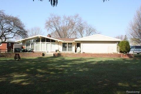 298 Ruff Drive Monroe, MI 48162 - Photo 19 of 25 IMG_3409.jpg