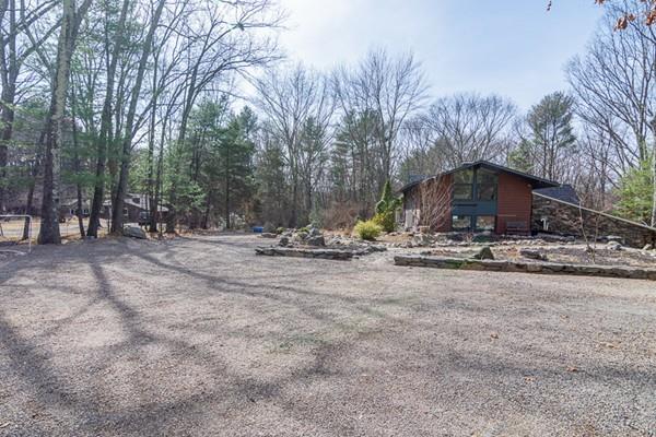 351 Maynard Road Sudbury, MA 01776 - Photo 37 of 39 Gallery Image 37