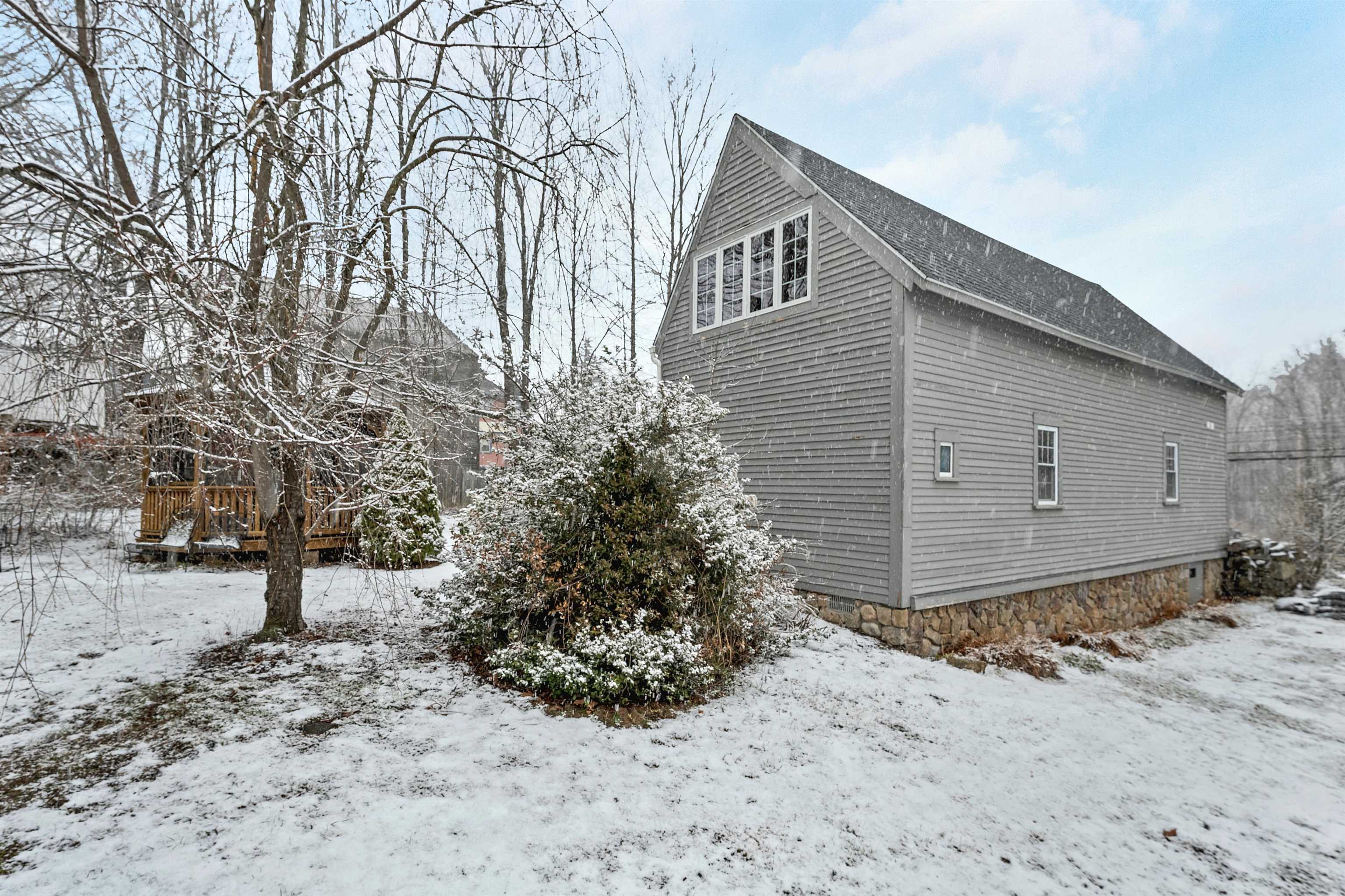 133 Main Street Meredith, NH 03253 - Photo 11 of 61