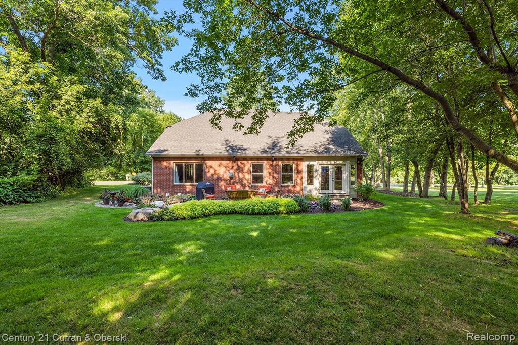 4574 Clifford Road Brighton, MI 48116 - Photo 51 of 63