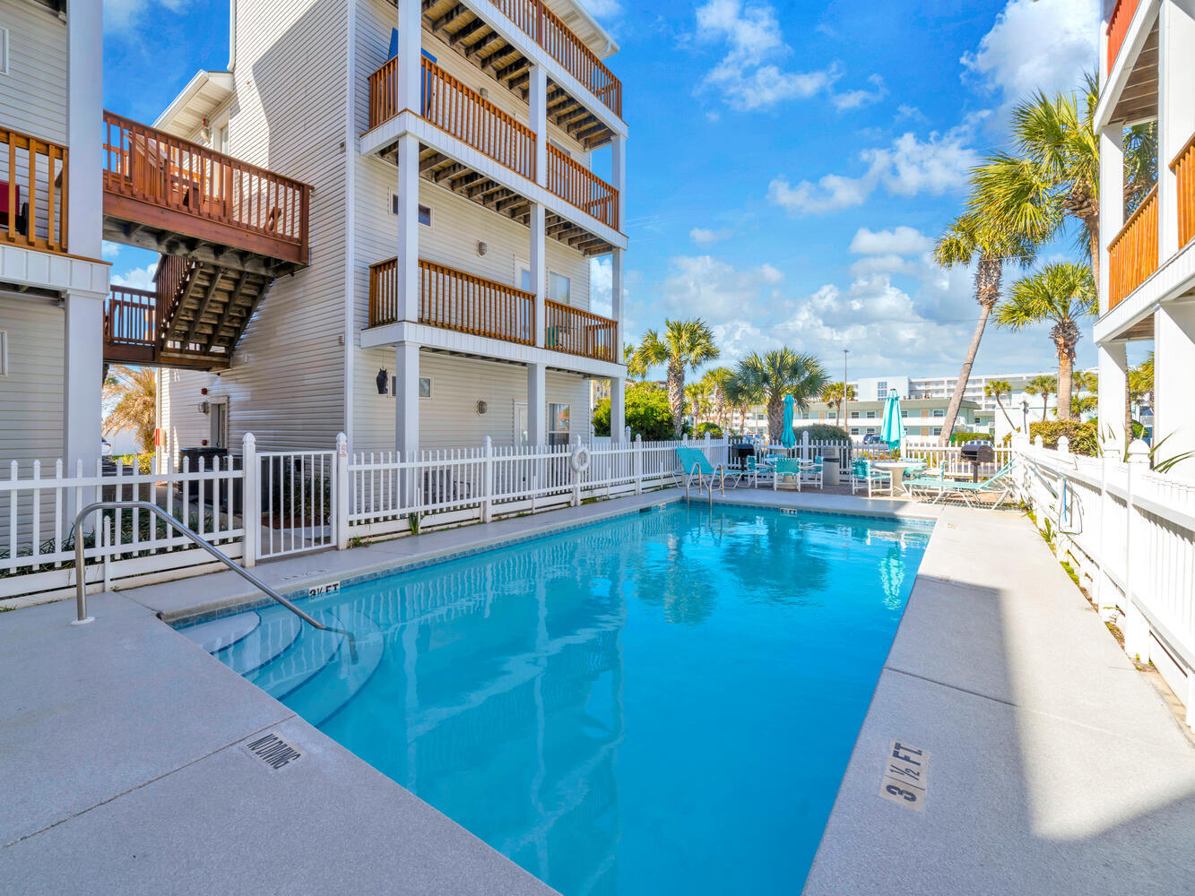 2001 Devmor Court, Unit 2C Fort Walton Beach, FL 32548 - Photo 26 of 36 pool