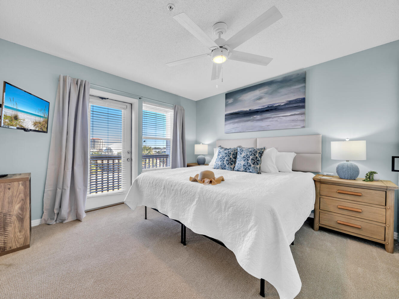 2001 Devmor Court, Unit 2C Fort Walton Beach, FL 32548 - Photo 4 of 36 Primary Bedroom