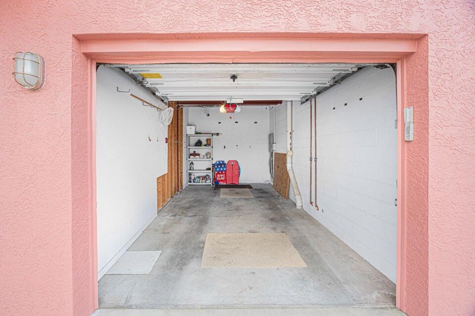 2001 Devmor Court, Unit 2C Fort Walton Beach, FL 32548 - Photo 6 of 36 garage