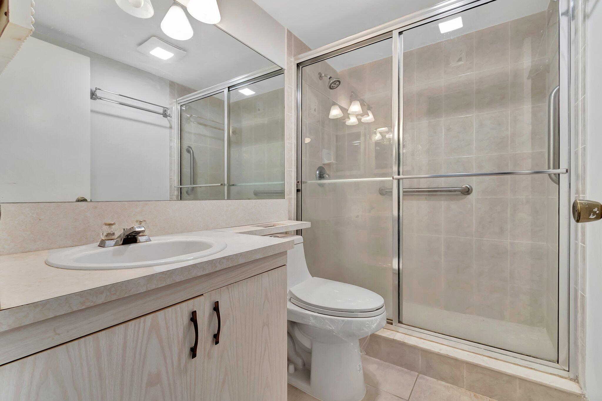 4018 Cornwall Drive Boca Raton, FL 33434 - Photo 17 of 84 31-web-or-mls-DSC_3077