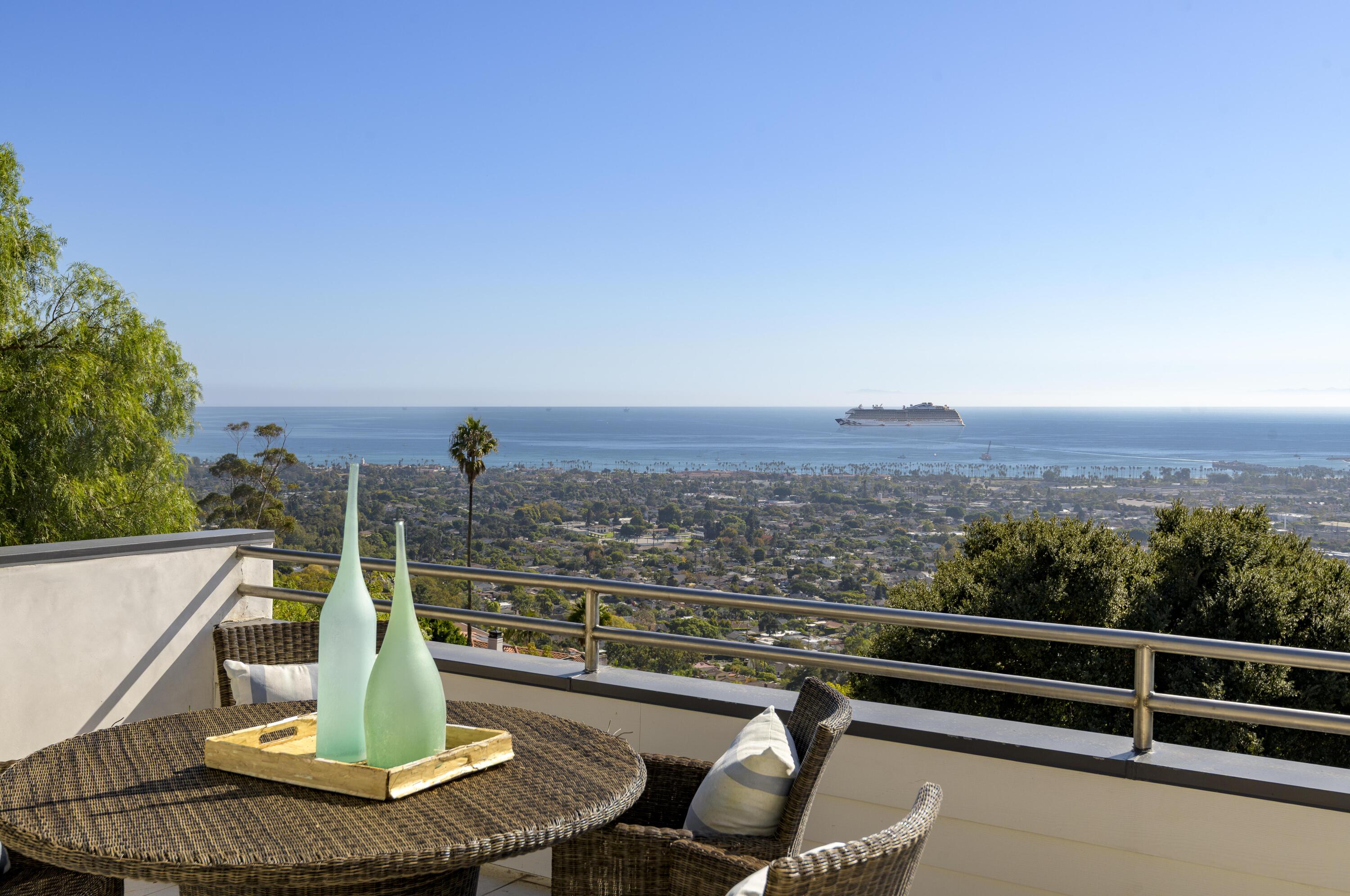 365 Loma Media Road Santa Barbara, CA 93103 - Photo 9 of 14 365LomaMediaRd_Oct2025012