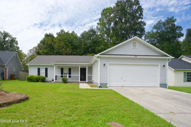 $1,800 | 210 Hayden Place, Jacksonville, NC 28540
