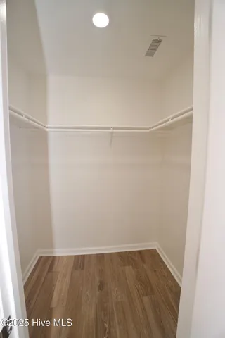 $1,800 | 210 Hayden Place, Jacksonville, NC 28540