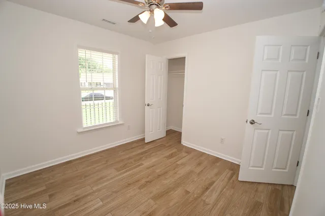 $1,800 | 210 Hayden Place, Jacksonville, NC 28540