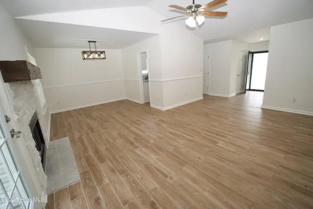 $1,800 | 210 Hayden Place, Jacksonville, NC 28540