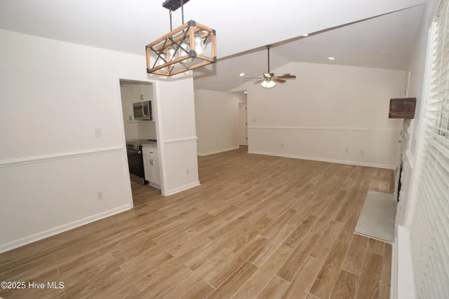 $1,800 | 210 Hayden Place, Jacksonville, NC 28540