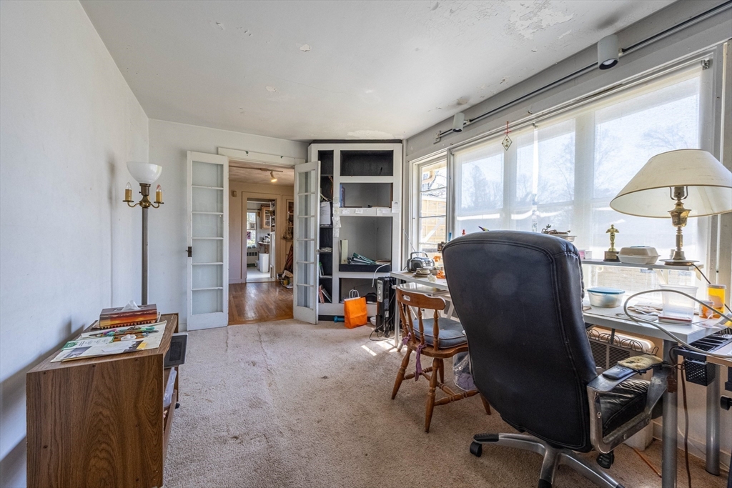 5 Ridgefield Road Wayland, MA 01778 - Photo 9 of 18 Gallery Image 9