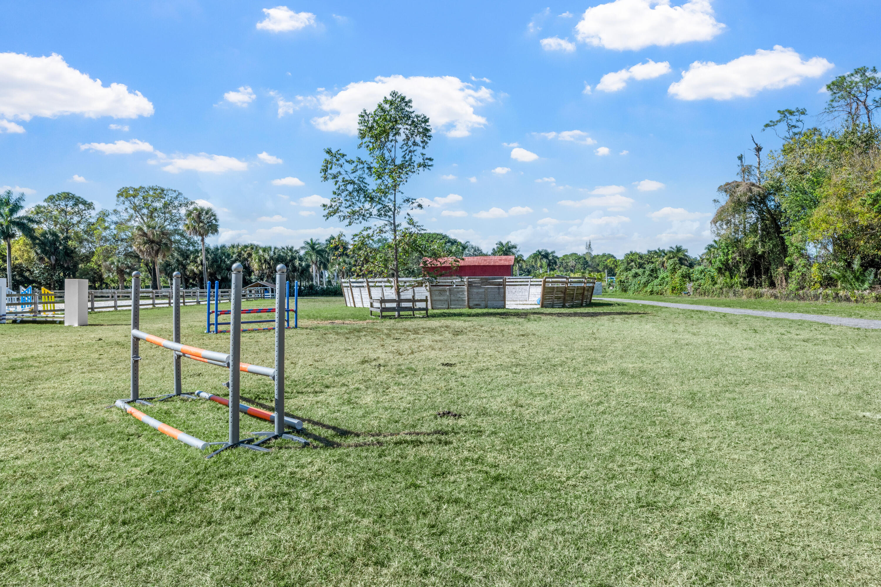 1068 D Road Loxahatchee, FL 33470 - Photo 33 of 73 a garden view