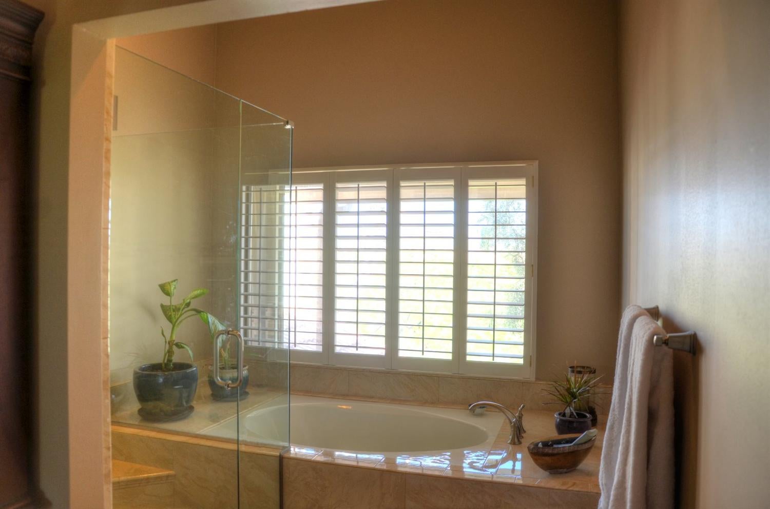 6217 Ridgetop Terrace Bakersfield, CA 93306 - Photo 38 of 47 Gallery Image 38