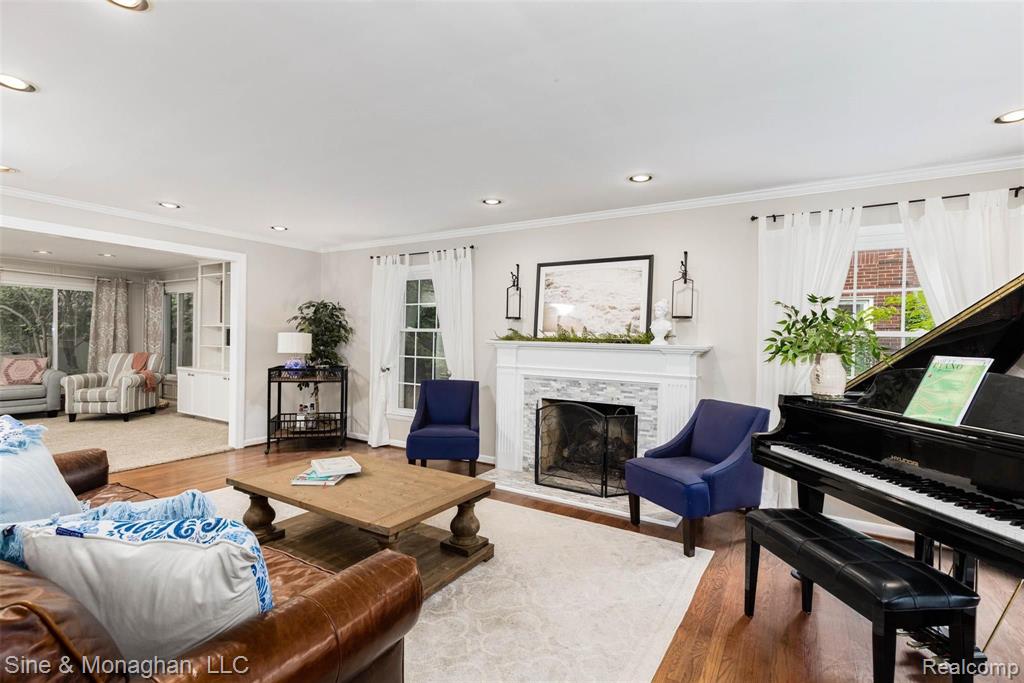 789 Trombley Road Grosse Pointe Park, MI 48230 - Photo 8 of 41