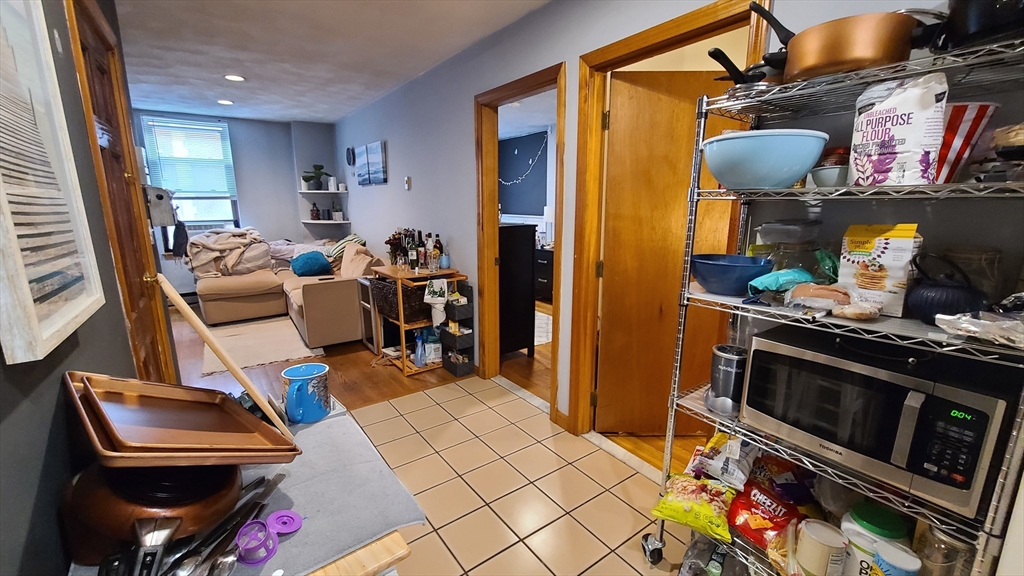 183 Endicott Street, Unit 1 Boston, MA 02113 - Photo 7 of 11