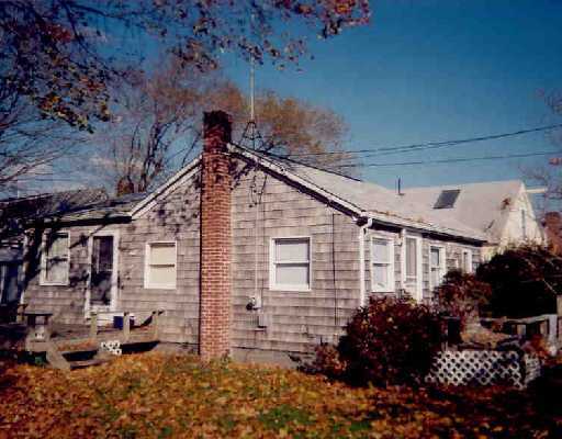 30 East Shore Road Narragansett, RI 02882 - Photo 1 of 1 Exterior Front.