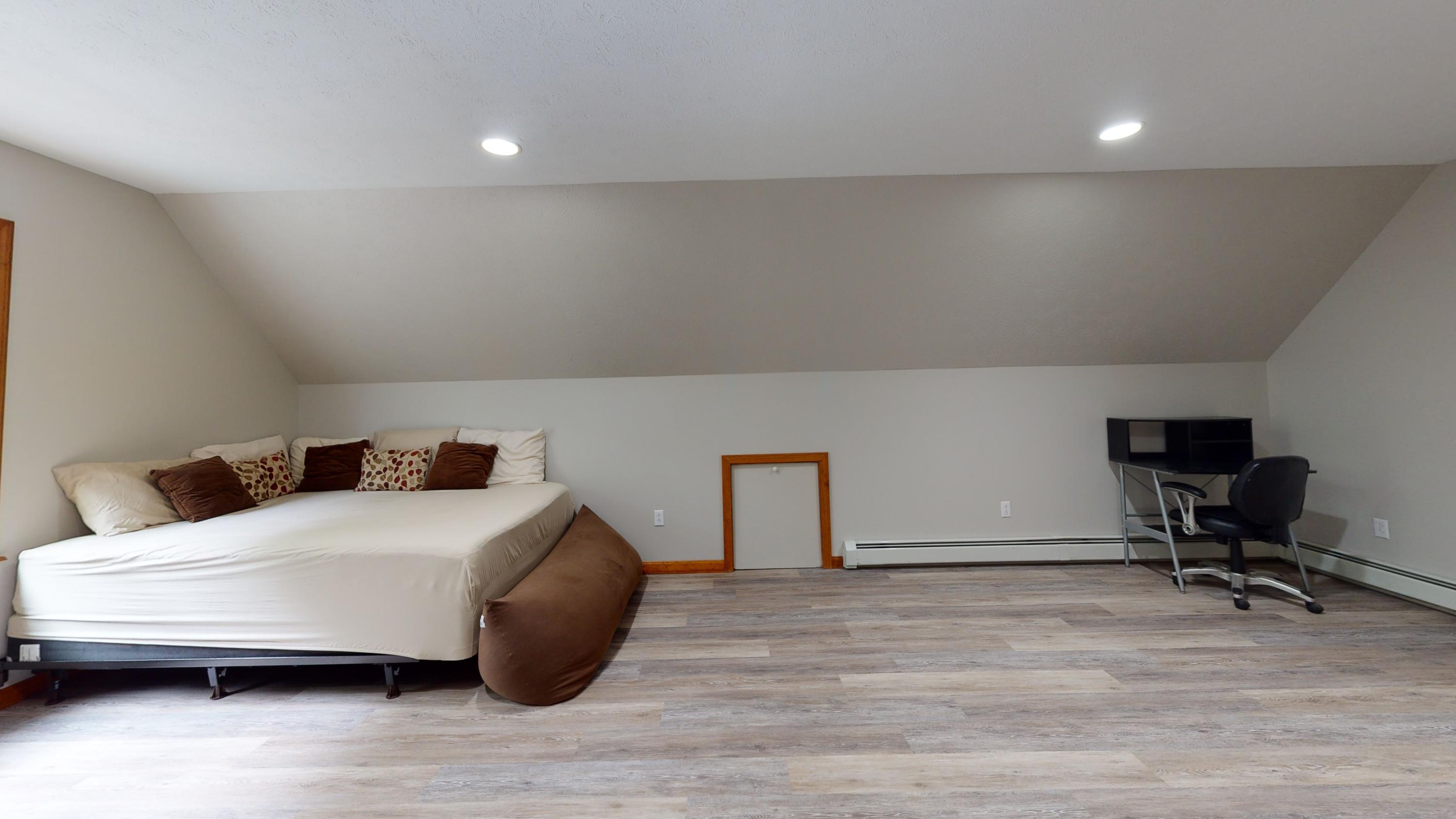 24 Pond Ridge Drive Lewiston, ME 04240 - Photo 52 of 105 24-Pondridge-Dr-Lewiston-Maine-04240-Bed