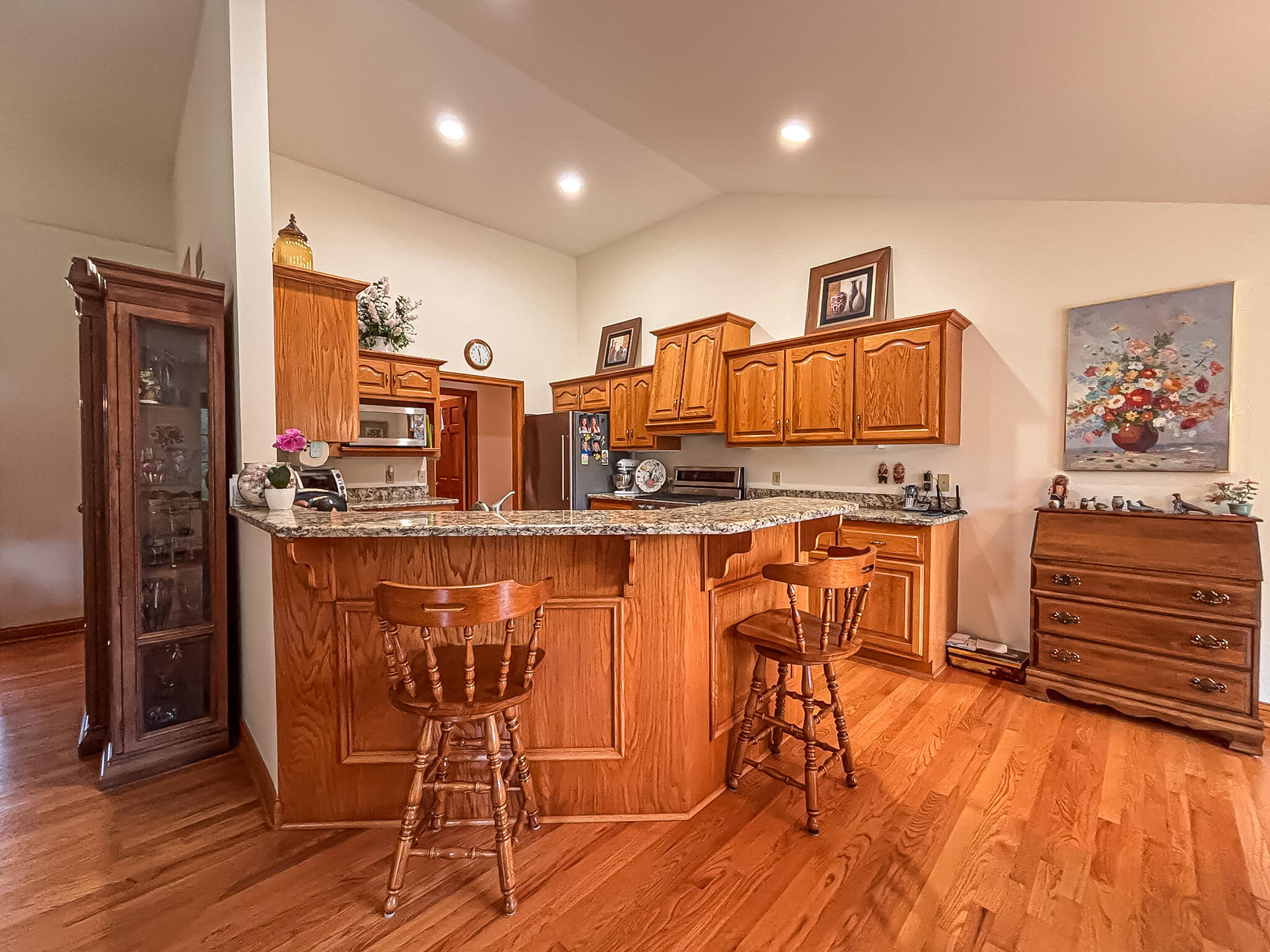 N22W26746 Shooting Star Road Pewaukee, WI 53072 - Photo 17 of 38 Kitchen