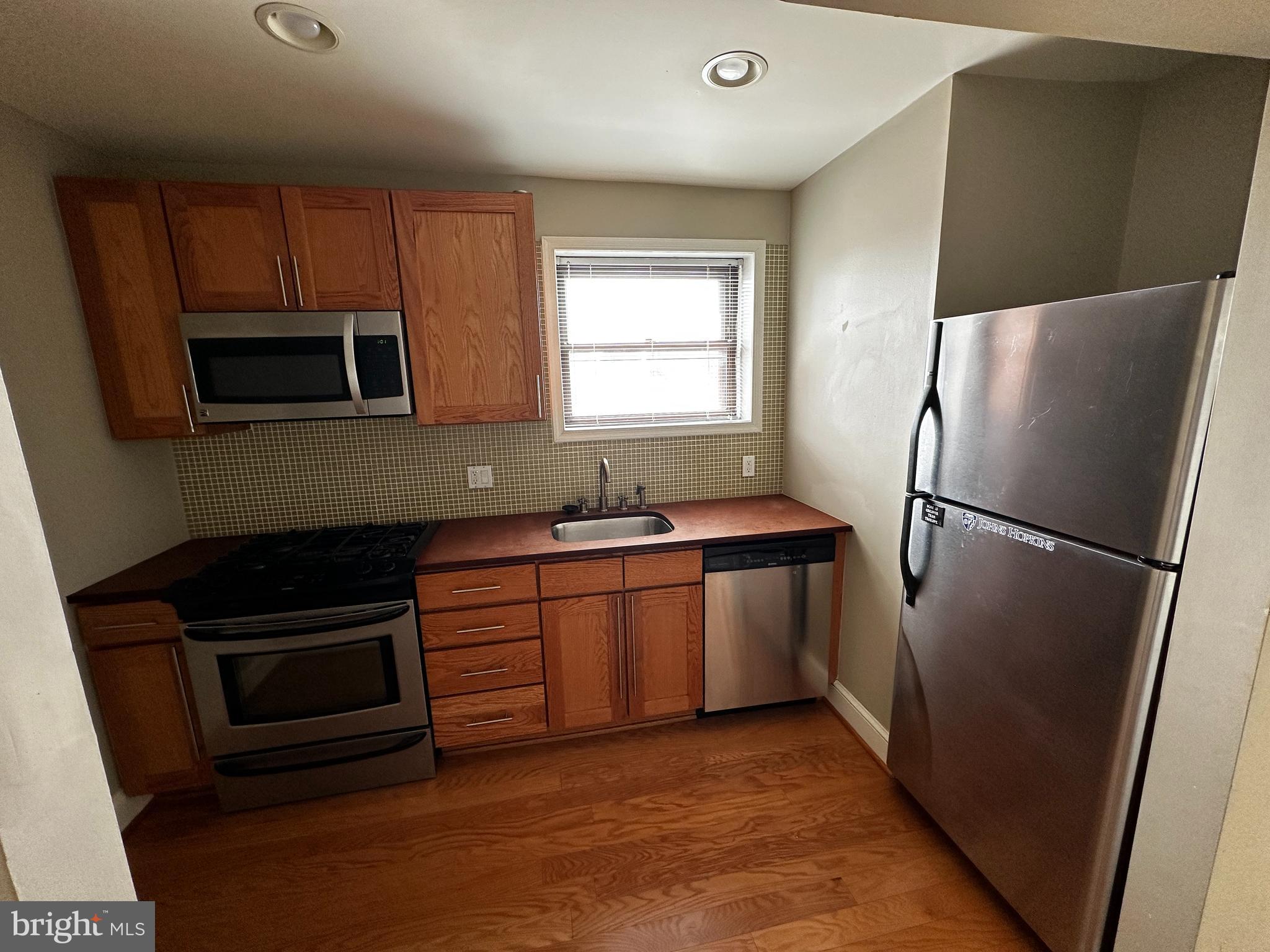 1018 North Charles Street, Unit R8 Baltimore, MD 21201 - Photo 3 of 22