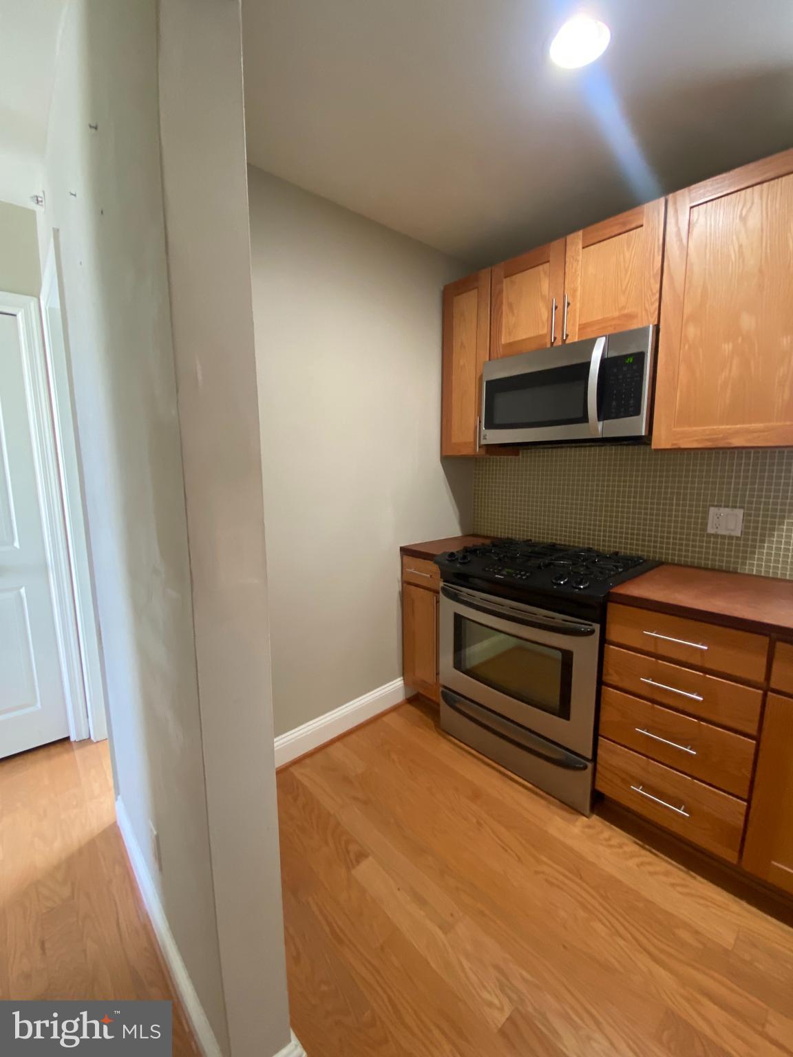 1018 North Charles Street, Unit R8 Baltimore, MD 21201 - Photo 8 of 22