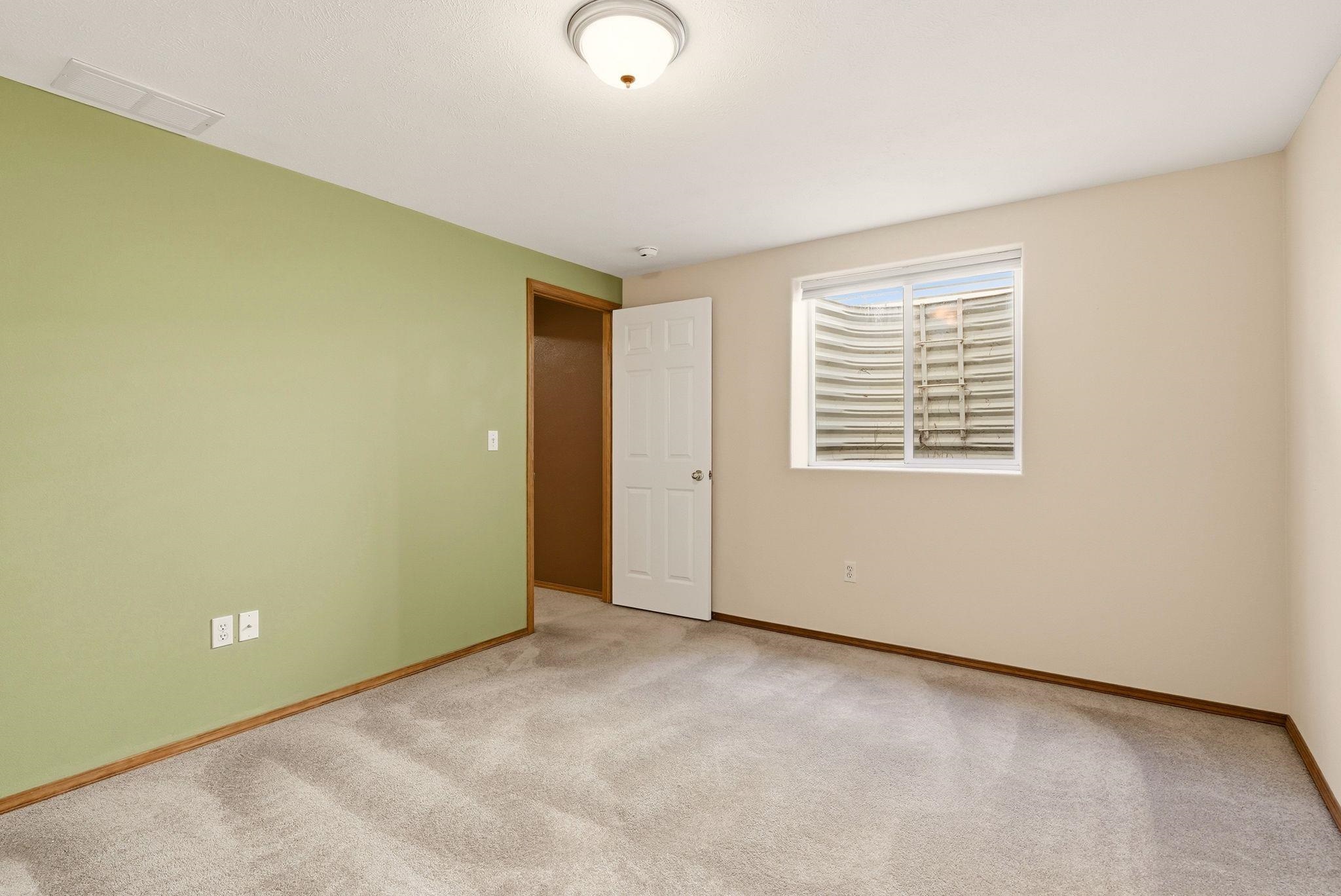 307 West Greta Lane Spokane, WA 99208 - Photo 24 of 37