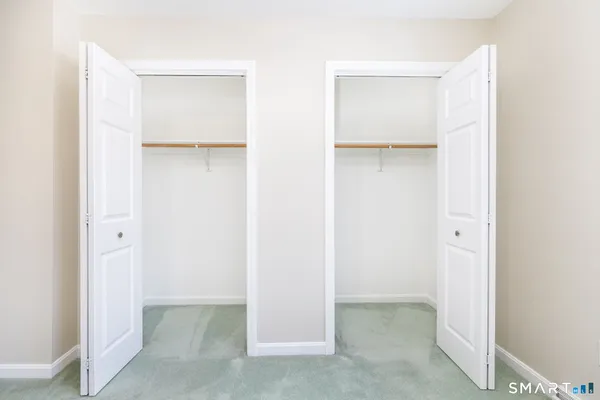 $2,200 | 2 The Hamlet, Unit E, Enfield, CT 06082