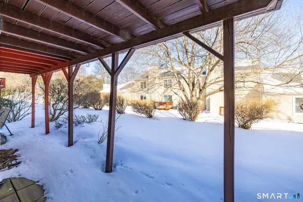 $2,200 | 2 The Hamlet, Unit E, Enfield, CT 06082