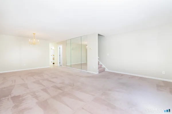 $2,200 | 2 The Hamlet, Unit E, Enfield, CT 06082