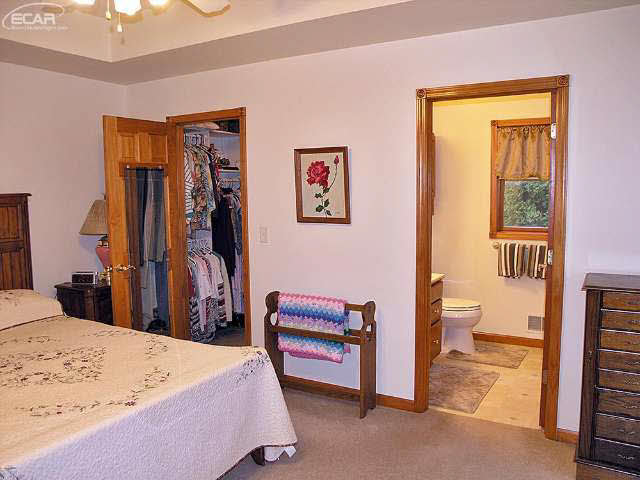 10035 West Pierson Road Flushing, MI 48433 - Photo 24 of 42 21126186-23.JPG