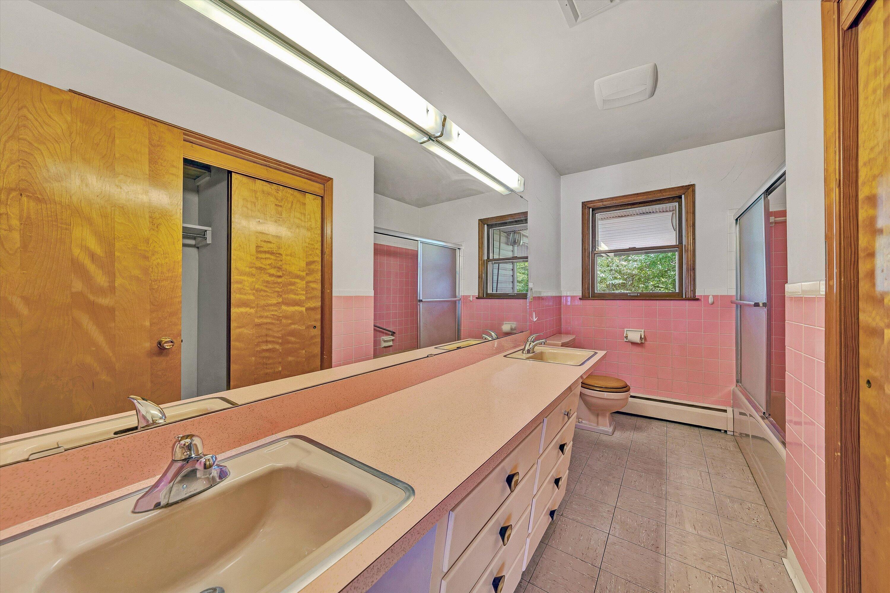 4506 Rosecrest Road Roanoke, VA 24018 - Photo 20 of 49 24-DSC00145