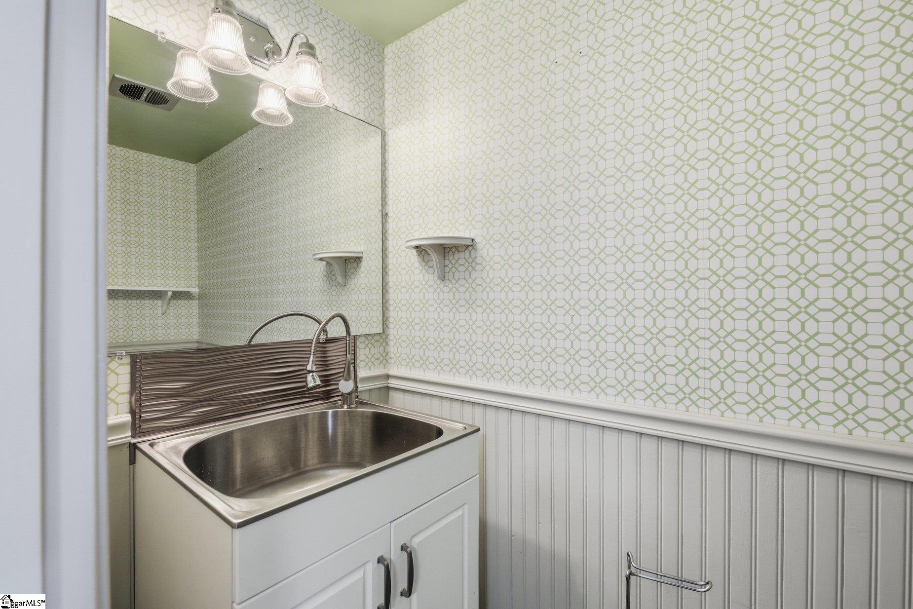 1462 Dover Road, Unit A Spartanburg, SC 29301 - Photo 14 of 28