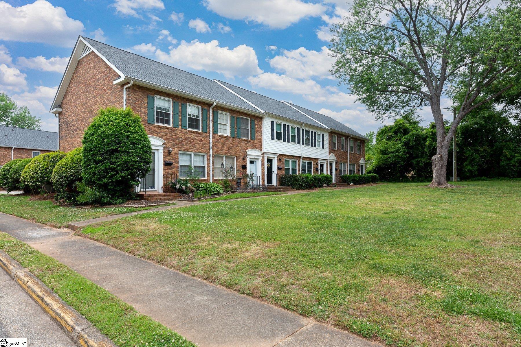1462 Dover Road, Unit A Spartanburg, SC 29301 - Photo 4 of 28