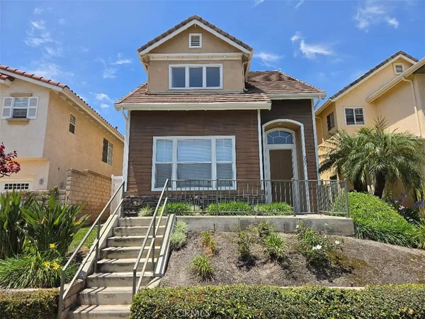 $999,888 | 227 South Poplar Avenue, Brea, CA 92821