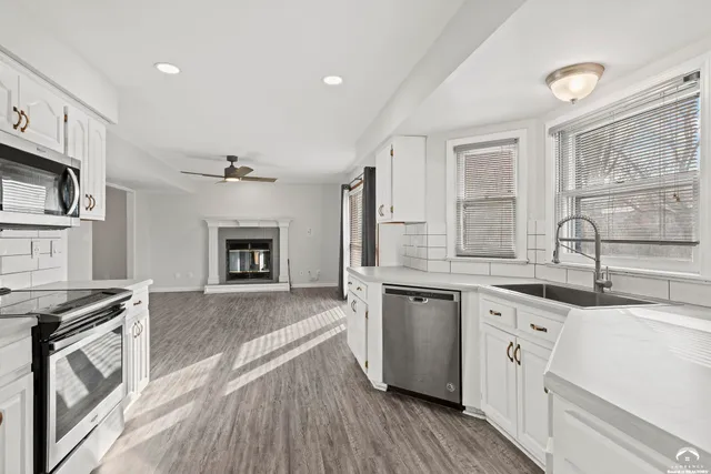 $372,500 | 1113 Somerset Circle, Lawrence, KS 66049