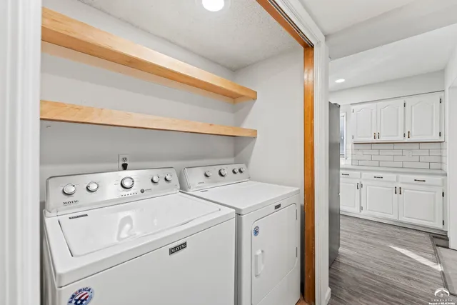 $372,500 | 1113 Somerset Circle, Lawrence, KS 66049