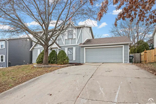 $372,500 | 1113 Somerset Circle, Lawrence, KS 66049