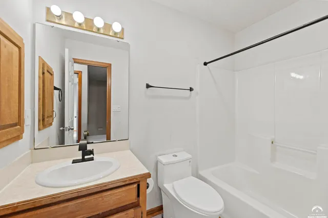 $372,500 | 1113 Somerset Circle, Lawrence, KS 66049