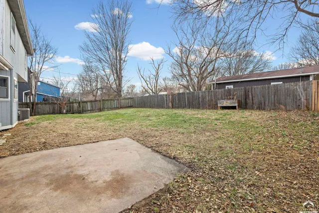 $372,500 | 1113 Somerset Circle, Lawrence, KS 66049