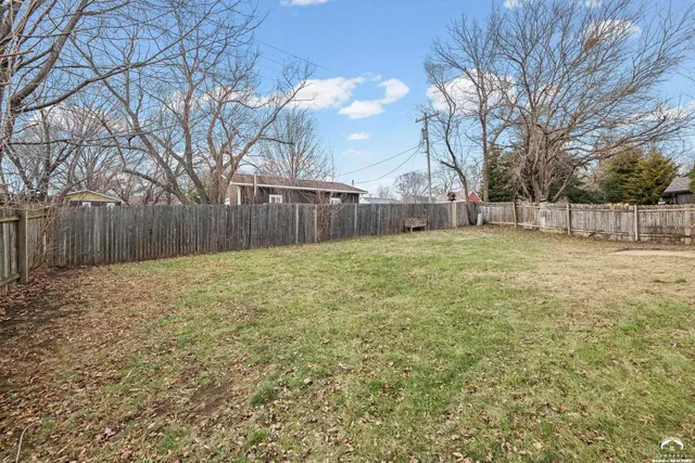 $372,500 | 1113 Somerset Circle, Lawrence, KS 66049